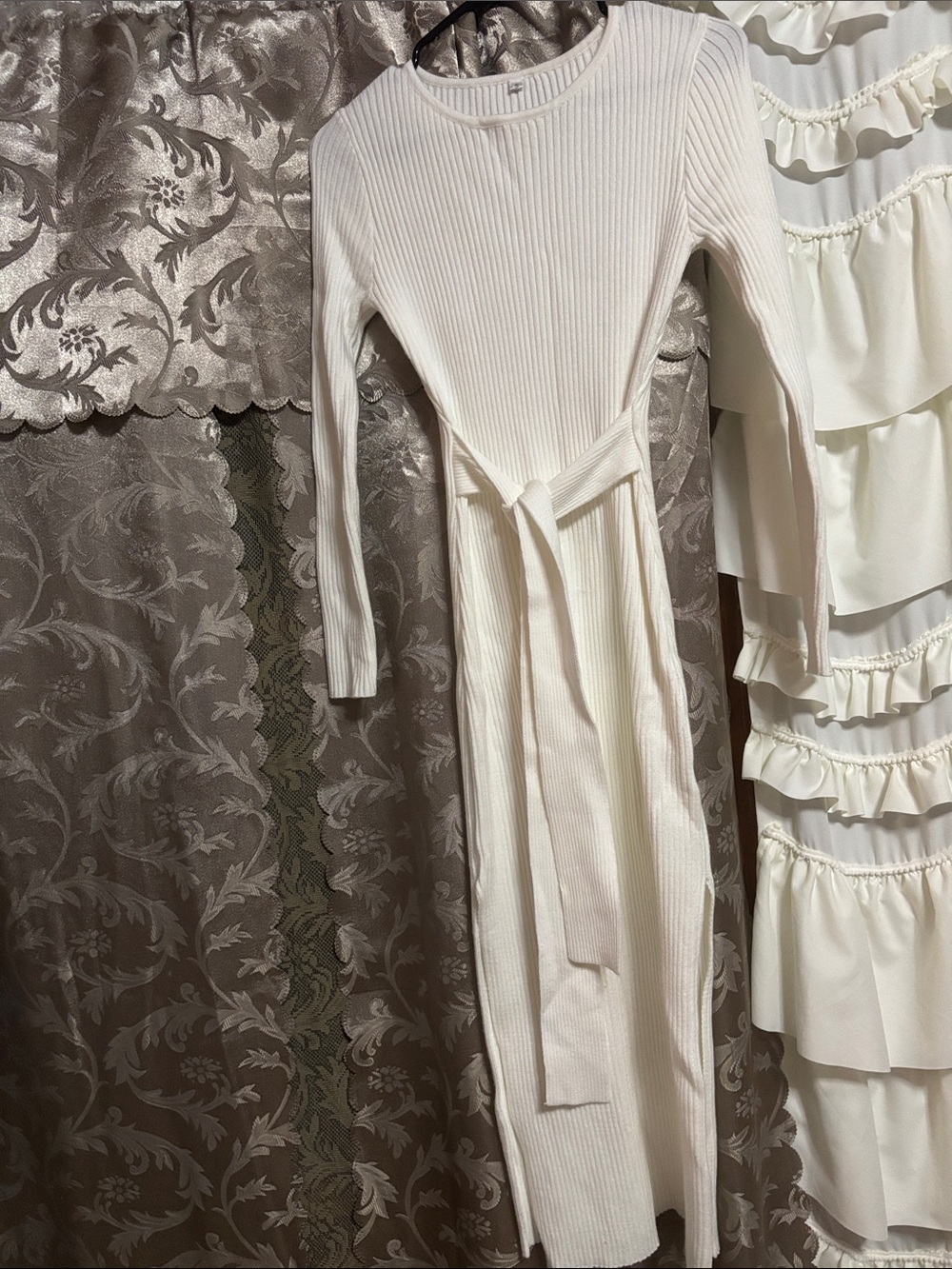 Long Sleeve Ribbed Knit Tie-Waist Dress - White